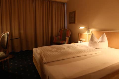 Hotel Ambiente Garni — hotel room