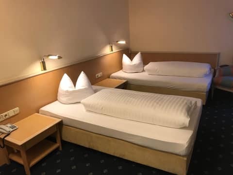 Hotel Ambiente Garni — hotel room