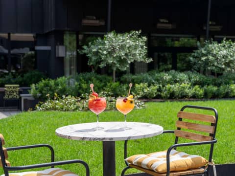 Le Louise Hotel Brussels - MGallery Collection — balance & terrace