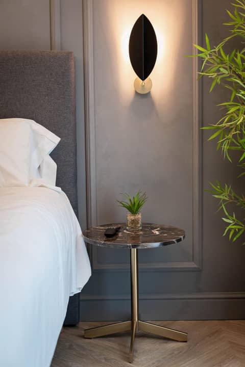 Reina 107 Beach Boutique — bedroom