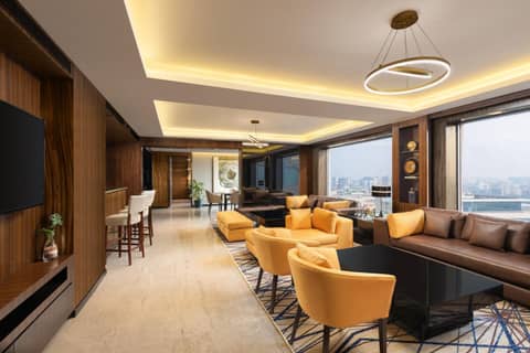 Courtyard by Marriott Mumbai International Airport — lounge