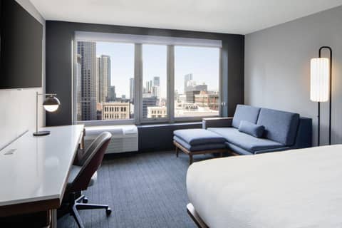 Courtyard by Marriott Chicago Downtown/River North — photo 8