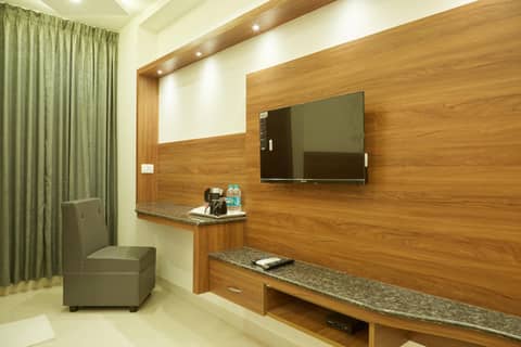 VOVO PREMIER HOTEL — photo 2