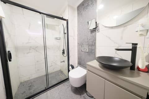 Hotel Martin — bathroom