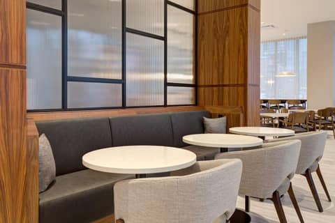 Hampton Inn Montreal Downtown, Qc — photo 4