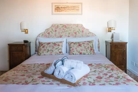 Locanda Ai Santi Apostoli Sul Canal Grande - Ferretti Hotels Collection — hotel room