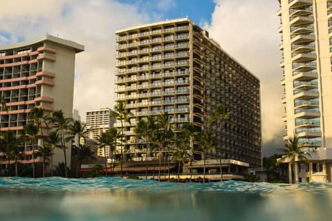 OUTRIGGER Waikiki Beach Resort — photo 6