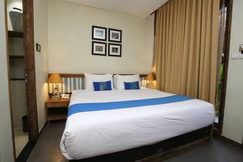 Pondok Sari Kuta — hotel room
