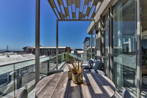 The Quarter Apartments — photo 3