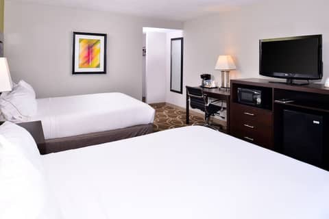 Elimwood Hotel, a Ramada by Wyndham — photo 3