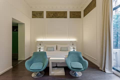 Room Mate Carla Barcelona — bedroom