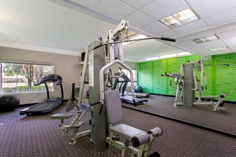 La Quinta by Wyndham Orlando Airport - On Property Food Trucks & Free Airport Shuttle! — photo 9