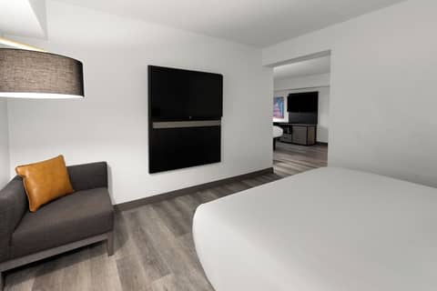 Holiday Inn Express And Suites Washington Dc Noma by IHG — photo 8
