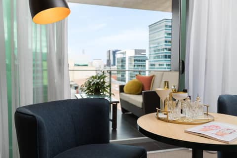 Ovolo Brisbane Fortitude Valley, a Wyndham Hotel — photo 4