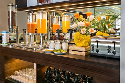 Halina Hotel and Apartment — dining