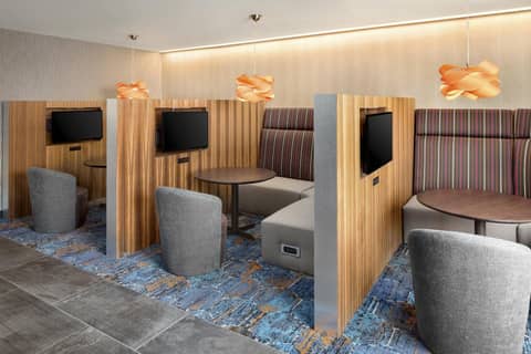 Courtyard by Marriott Seattle Northgate — photo 7