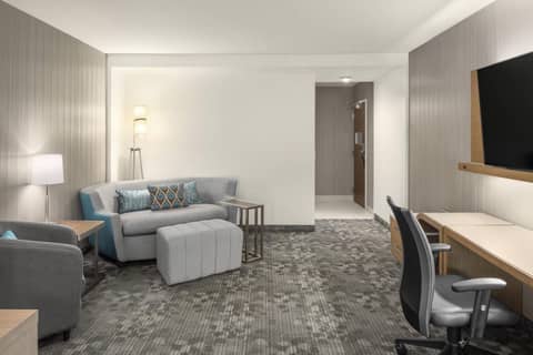 Courtyard by Marriott Seattle Northgate — photo 8