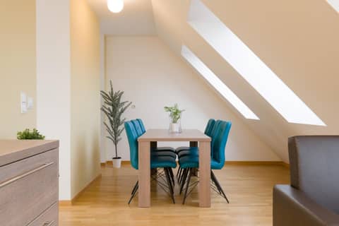 Vienna Stay Apartments Pezzl 1170 — dining