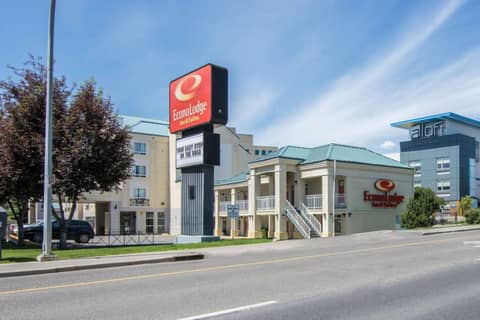 Econo Lodge Inn & Suites Calgary - University — photo 7