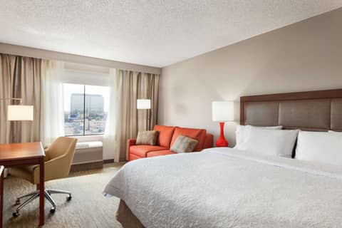 Hampton Inn & Suites Denver-Cherry Creek — photo 9