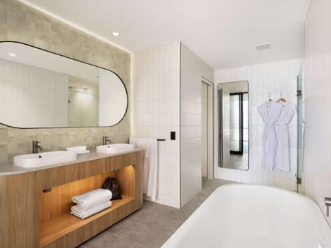 Novotel Surfers Paradise — photo 4