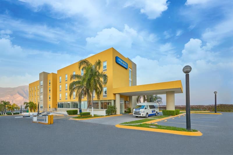 City Express by Marriott Monterrey Santa Catarina — building