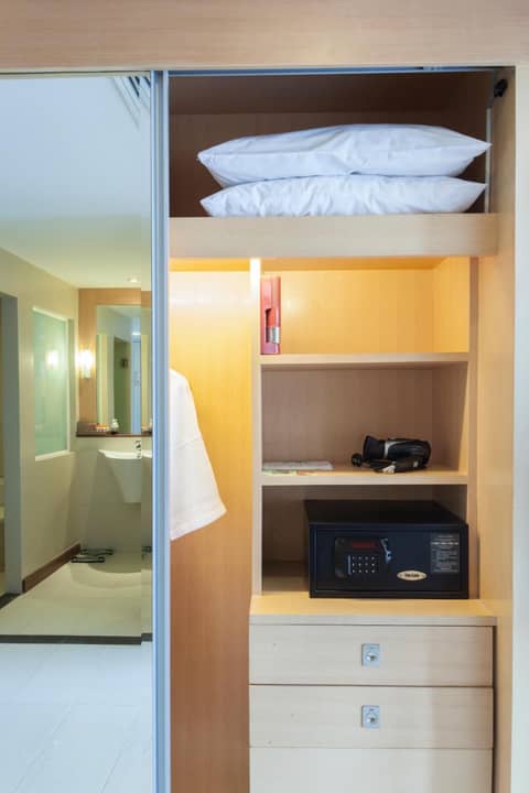 Hotel Solo, Sukhumvit 2, Bangkok - SHA Extra Plus — photo 6