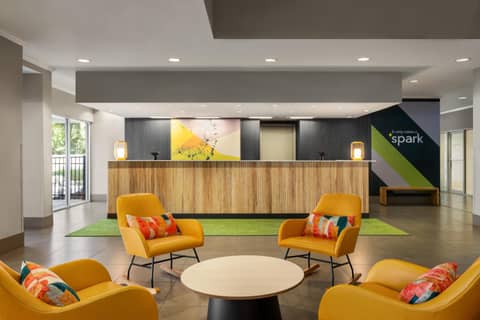 Spark by Hilton Orlando Universal Boulevard — photo 2