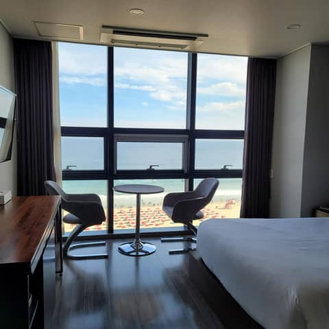 MS Hotel Haeundae — hotel room