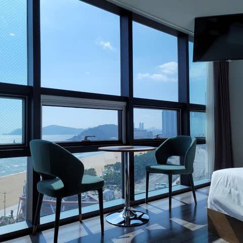 MS Hotel Haeundae — hotel room