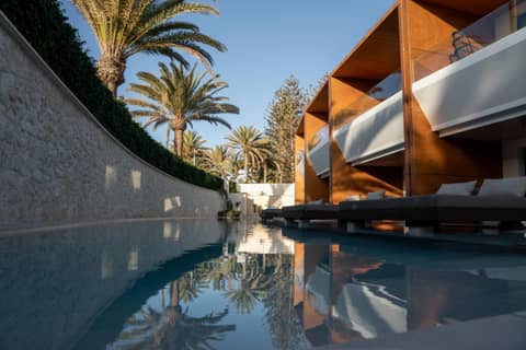 TenSuites - Adults Only — recepcion & lobby