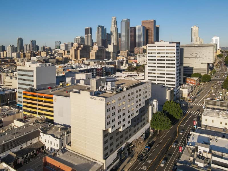 Miyako Hotel Los Angeles — building