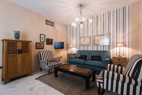 Singular Corral de San José — hotel room
