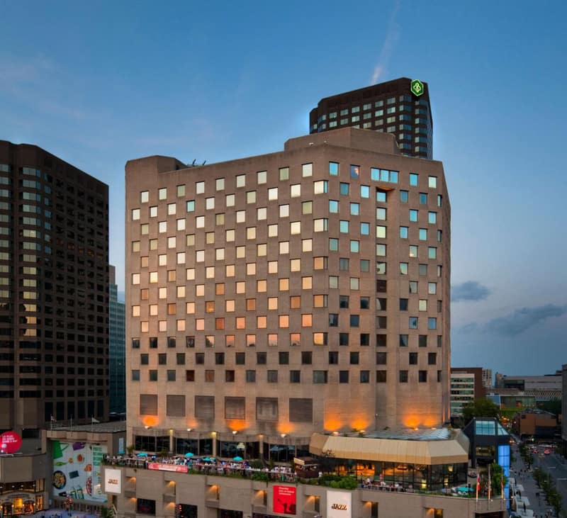 DoubleTree By Hilton Montreal — building