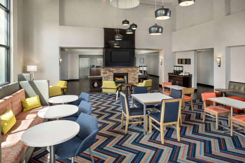 Hampton Inn & Suites Phoenix North/Happy Valley — photo 6