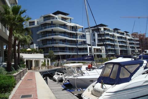 Mountain Marina Luxury Apartments — photo 4