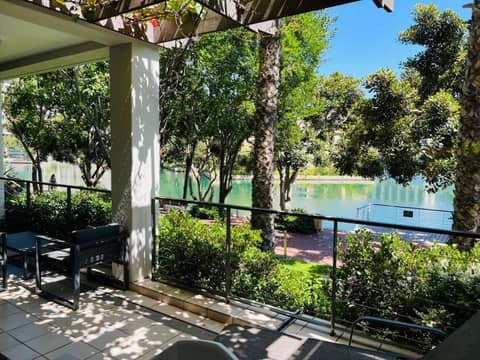 Mountain Marina Luxury Apartments — photo 9