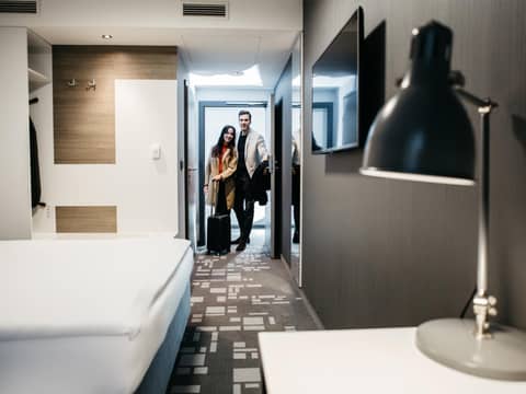 Q Hotel Kraków — human
