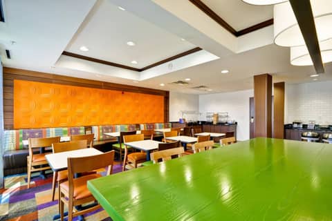 Fairfield Inn & Suites Dallas Medical/Market Center — photo 8