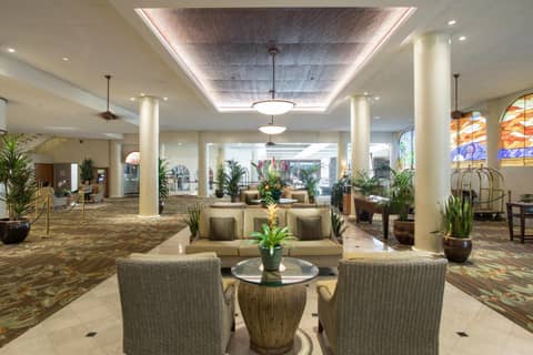 Waikiki Resort Hotel — photo 8