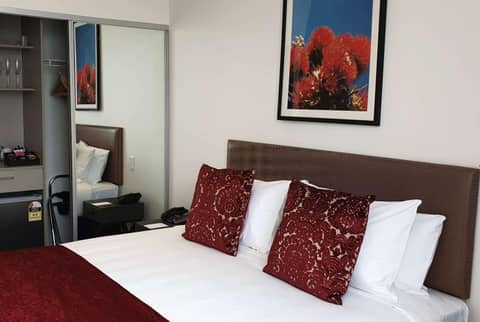 Ramada Suites by Wyndham Auckland Manukau Pacfic Centre — photo 9