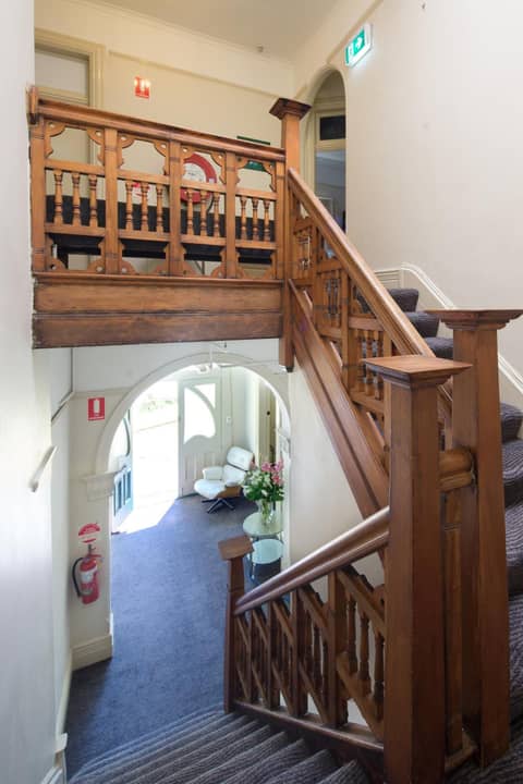 Neutral Bay Lodge — recepcion & lobby