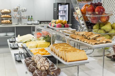 Hotel Alcázar — dining