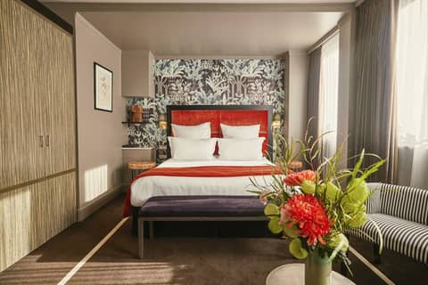 The One Alma Paris — hotel room