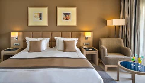 Cleopatra Luxury Resort Makadi Bay — bedroom
