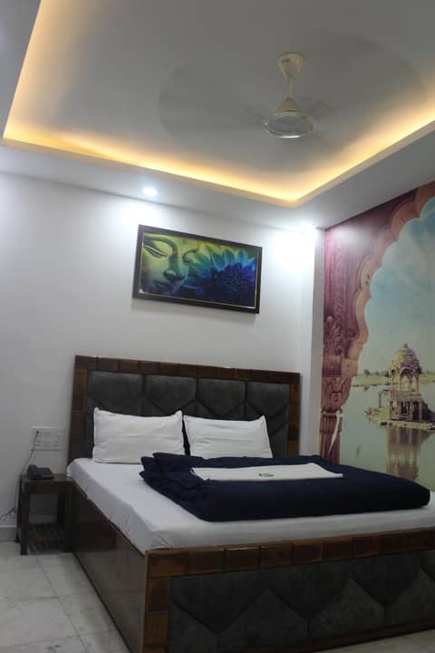 Hotel Yes Boss International- Awarded Best Hotel 2025 in Budget Category — hotel room