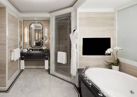 The Peninsula New York — bathroom