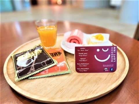 Bangkok Loft Inn — dining