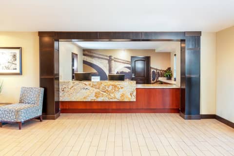 Staybridge Suites Denver - Central Park by IHG — recepcion & lobby