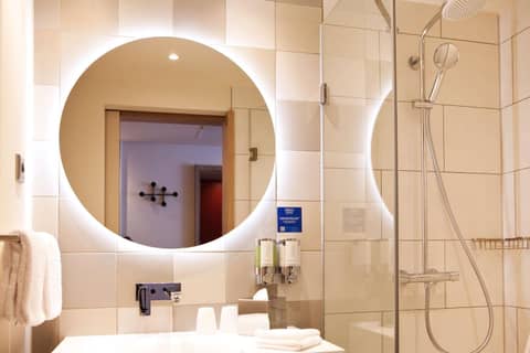 Hampton By Hilton Vienna Messe — photo 3